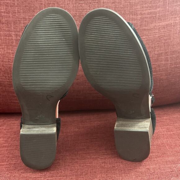 Koolaburra By UGG Ashlyn Black Suede Heeled Peep Toe Sandals Shooties Shoes 7M - Picture 5 of 7